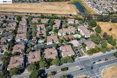 Welcome to the highly sought-after Monte Vista community! This - photo 38