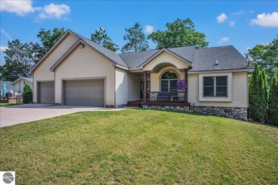Stunning Lakefront Custom Home with 100 ft Sandy Beach and - photo 4
