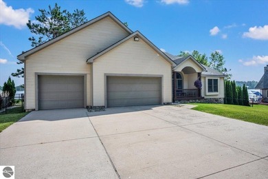 Stunning Lakefront Custom Home with 100 ft Sandy Beach and - photo 6