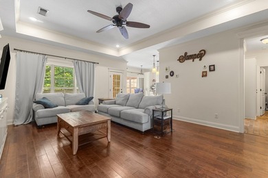 Welcome to 11 Donnington Court in Kingsmill Subdivision! This - photo 10
