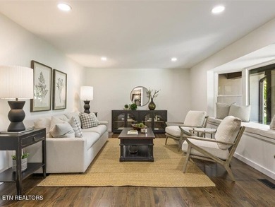 Prestigious Riverbend Estate located on almost an acre level lot - photo 7
