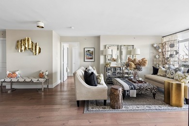 Legacy Tower II by Embassy (Bosa) in Brentwood offers a refined - photo 9