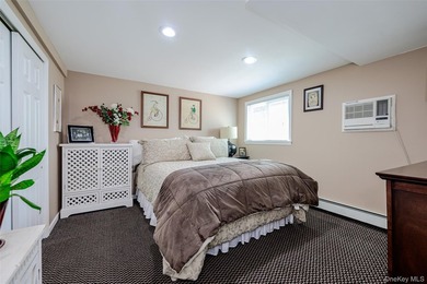 TURNKEY & SIMPLY BEAUTIFUL!!! This Renovated Wedgewood Wide Line - photo 17