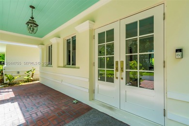 Completely renovated in 2019, this beautifully landscaped full - photo 22