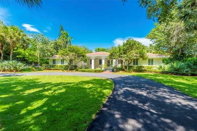 Completely renovated in 2019, this beautifully landscaped full - photo 23