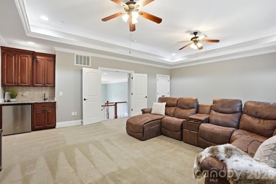 Welcome to a truly luxurious lifestyle in the exclusive Club at - photo 25