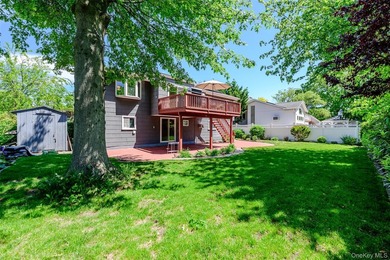 TURNKEY & SIMPLY BEAUTIFUL!!! This Renovated Wedgewood Wide Line - photo 29