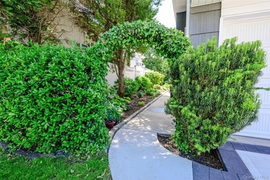 TURNKEY & SIMPLY BEAUTIFUL!!! This Renovated Wedgewood Wide Line - photo 31