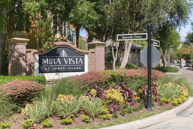 Charming Charleston Townhome - Prime Location! One bedroom and - photo 36