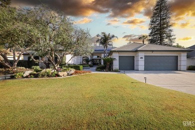 This astonishing 4-bedroom, 3-bath home with over 4,000 square - photo 45