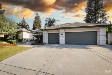 This astonishing 4-bedroom, 3-bath home with over 4,000 square - photo 46