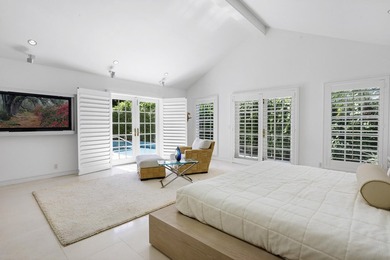Sophisticated and Serene Palm Beach livingpletely rebuilt in - photo 7