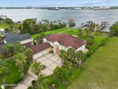 Tucked behind a palm lined entrance in the exclusive Rive St - photo 10
