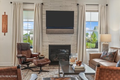Step inside this beautifully updated ranch, built just two years - photo 8