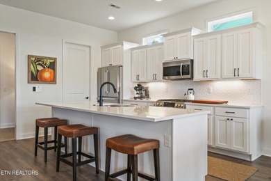 Step inside this beautifully updated ranch, built just two years - photo 10