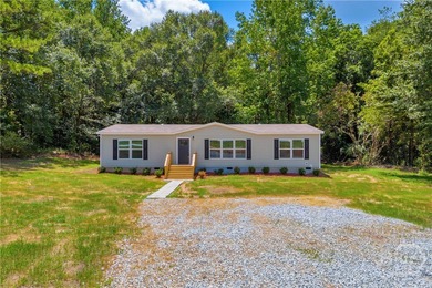 Lake Hartwell Home Sale Pending in Hartwell Georgia