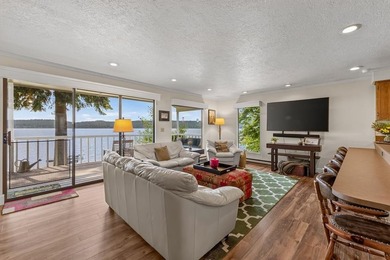 Iconic Payette Lake Cabin with 61 feet of prime lakefront - photo 11