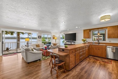 Iconic Payette Lake Cabin with 61 feet of prime lakefront - photo 16