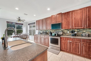 Extraordinary waterfront property. Stunning 4b/2.5b upgraded - photo 17