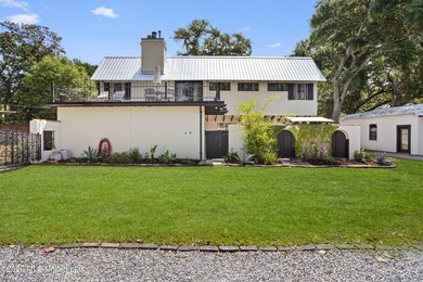Tucked away on the charming and distinctive Father Ryan Avenue - photo 4