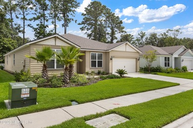 Welcome home to this stunning, like-new 2022 construction - photo 5