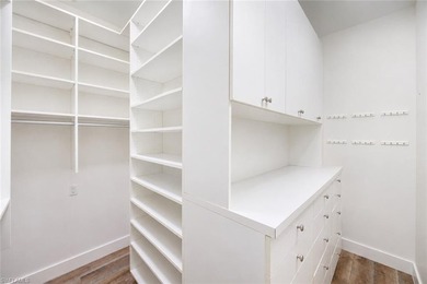 Pristine, and move-in ready, beautifully decorated custom - photo 12