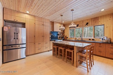 Designed by Dwell Magazine-featured Waechter Architecture and a - photo 13
