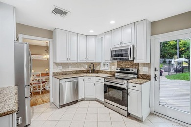 Welcome home to this beautifully maintained 4 bedrooom, 2.5 bath - photo 13