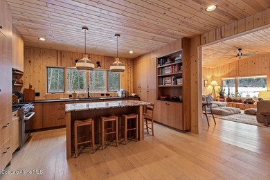 Designed by Dwell Magazine-featured Waechter Architecture and a - photo 14