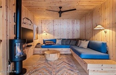Designed by Dwell Magazine-featured Waechter Architecture and a - photo 15