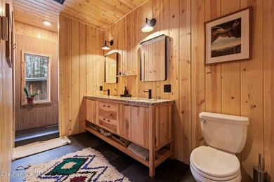 Designed by Dwell Magazine-featured Waechter Architecture and a - photo 18