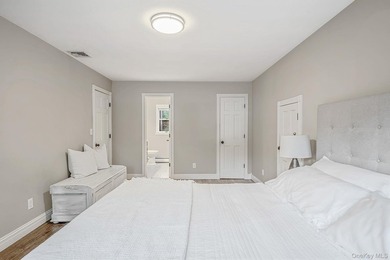 Welcome home to this beautifully maintained 4 bedrooom, 2.5 bath - photo 19