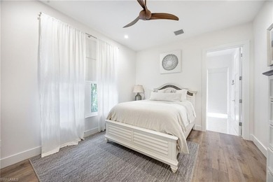 Pristine, and move-in ready, beautifully decorated custom - photo 20