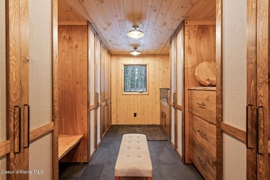 Designed by Dwell Magazine-featured Waechter Architecture and a - photo 26