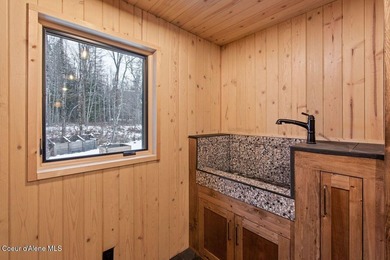 Designed by Dwell Magazine-featured Waechter Architecture and a - photo 27
