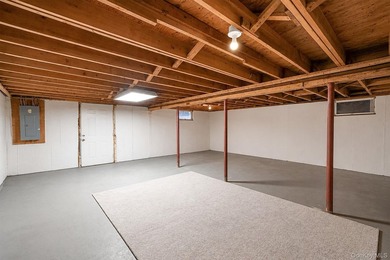 Welcome home to this beautifully maintained 4 bedrooom, 2.5 bath - photo 27