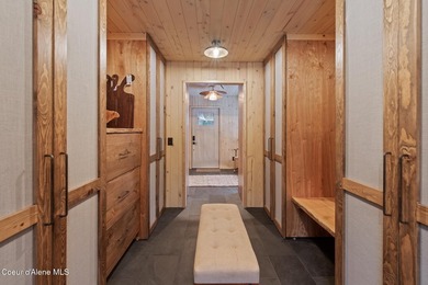 Designed by Dwell Magazine-featured Waechter Architecture and a - photo 28