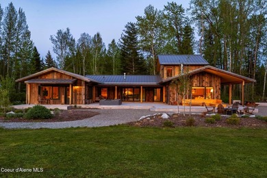 Designed by Dwell Magazine-featured Waechter Architecture and a - photo 30