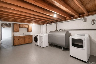 Welcome home to this beautifully maintained 4 bedrooom, 2.5 bath - photo 30