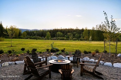 Designed by Dwell Magazine-featured Waechter Architecture and a - photo 32