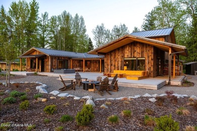 Designed by Dwell Magazine-featured Waechter Architecture and a - photo 35