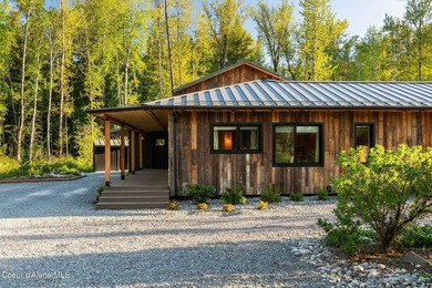 Designed by Dwell Magazine-featured Waechter Architecture and a - photo 37