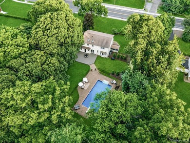 Welcome home to this beautifully maintained 4 bedrooom, 2.5 bath - photo 40