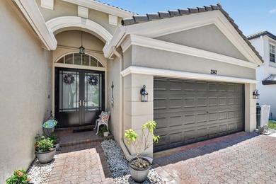 Beautiful single-story home featuring 4 true bedrooms and - photo 2