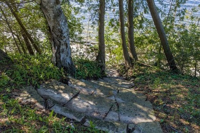 Encompassing roughly 250 feet of Green Bay waterfront about a - photo 7