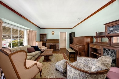 SINGLE-STORY, CORNER LOT home located in a quiet neighborhood in - photo 5
