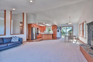 Welcome to your private retreat in the gated community of Auburn - photo 11
