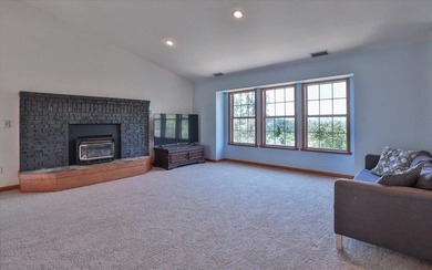 Welcome to your private retreat in the gated community of Auburn - photo 13