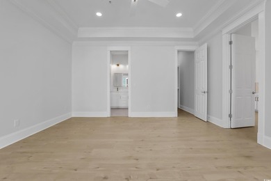 Luxurious Charleston-style home in the sought-after Sweetgrass - photo 24