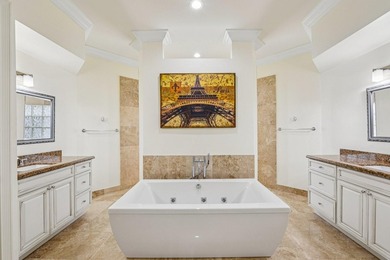 Set within the prestigious private gated community of Lakefield - photo 25